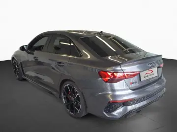 RS 3 Limousine