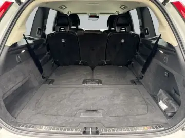 XC90 Inscription Expression Recharge  AWD T8 7-S