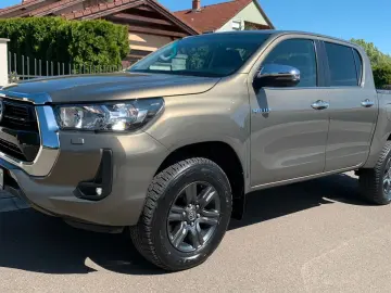 Hilux 2.8 D-4D 4X4 DOUBLE ACTIVE
