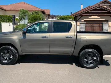 Hilux 2.8 D-4D 4X4 DOUBLE ACTIVE