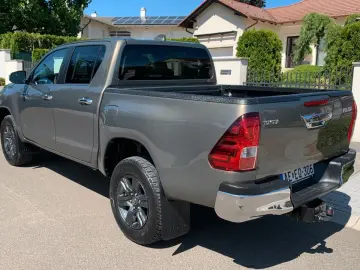 Hilux 2.8 D-4D 4X4 DOUBLE ACTIVE