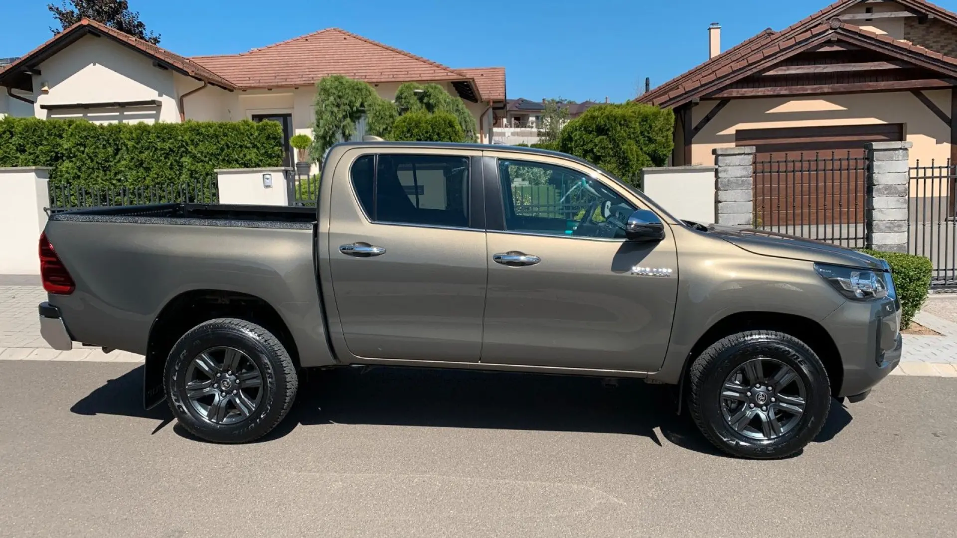 Hilux 2.8 D-4D 4X4 DOUBLE ACTIVE