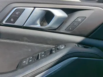 X5 xDrive45e LiCoPro AHK 2Achs elekt.Sitz Shzg