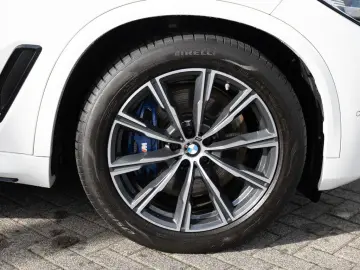 X5 xDrive 45e M-Sport NAVI 360° LED W-LAN H/K