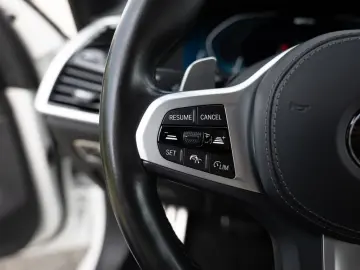 X5 xDrive 45e M-Sport NAVI 360° LED W-LAN H/K