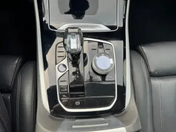 BMW X5 40dx M-SPORT+LASER+HUD