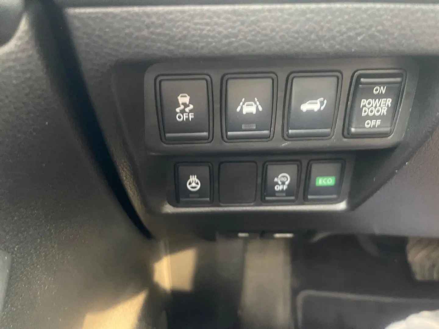 NISSAN X-Trail Tekna  / 7 LOCURI / LEASING
