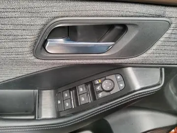 NISSAN X-Trail 1.5 N-Connecta Navi LED LEASING