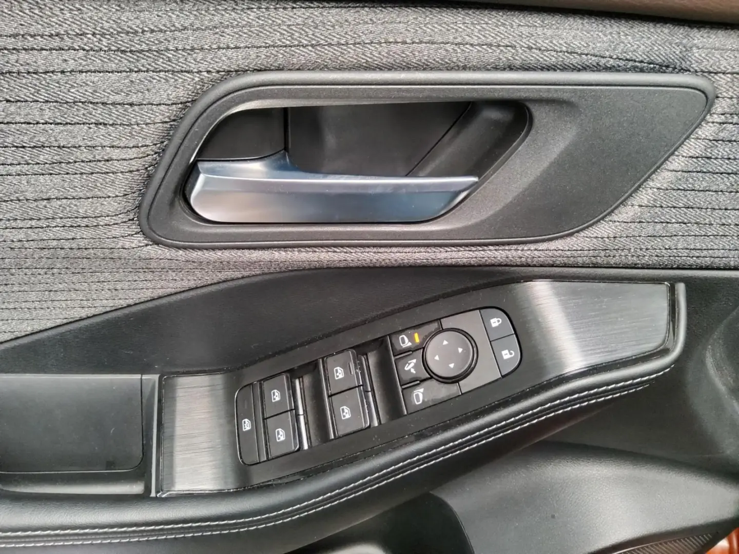 NISSAN X-Trail 1.5 N-Connecta Navi LED LEASING