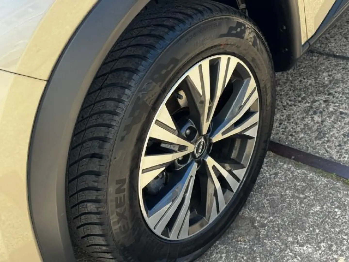 NISSAN X-Trail 1.5 VC-T N-Connecta LEASING