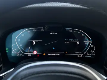 BMW Seria 7 MODEL 745e Hibrid 2019