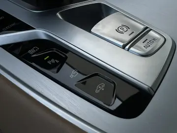 BMW Seria 7 MODEL 745e Hibrid 2019