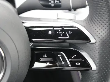 E 300 Coupé AMG +NIGHT+PANO+KAMERA+LED+NAVI+DAB+