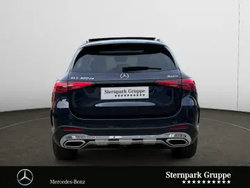 GLC 300 de 4M AMG Pano+Distro+AHK+Memory+Digital