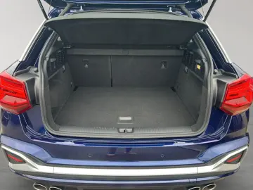 AUDI SQ2 2,0 TFSI qu LED AHK Kamera LEASING