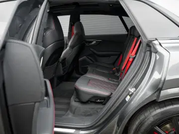 Q8 60 TFSI e Quattro S Competition Pano B&O Trek