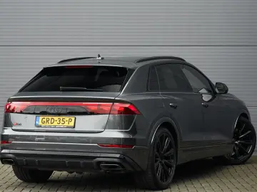 Q8 60 TFSI e Quattro S Competition Pano B&O Trek