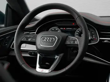 Q8 60 TFSI e Quattro S Competition Pano B&O Trek