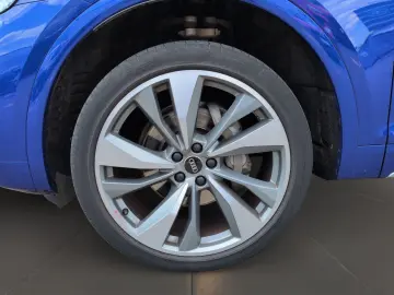 AUDI Q5 Sportback S line 40 TDI quattro LEASING