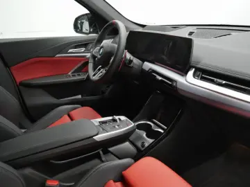 X1 M35i xDrive ///M-Sport PRO+M-Sitze ACC 360°