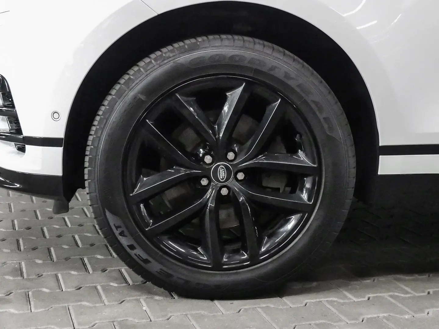 Range Rover Velar R-Dynamic SE D200 LEASING