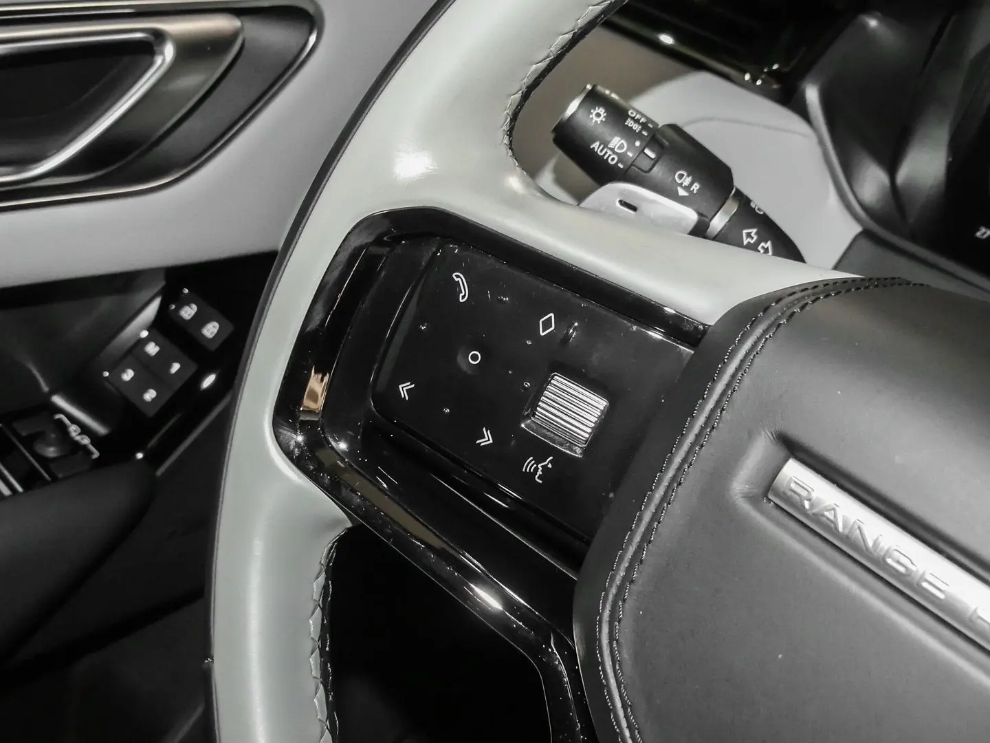 Range Rover Velar R-Dynamic SE D200 LEASING