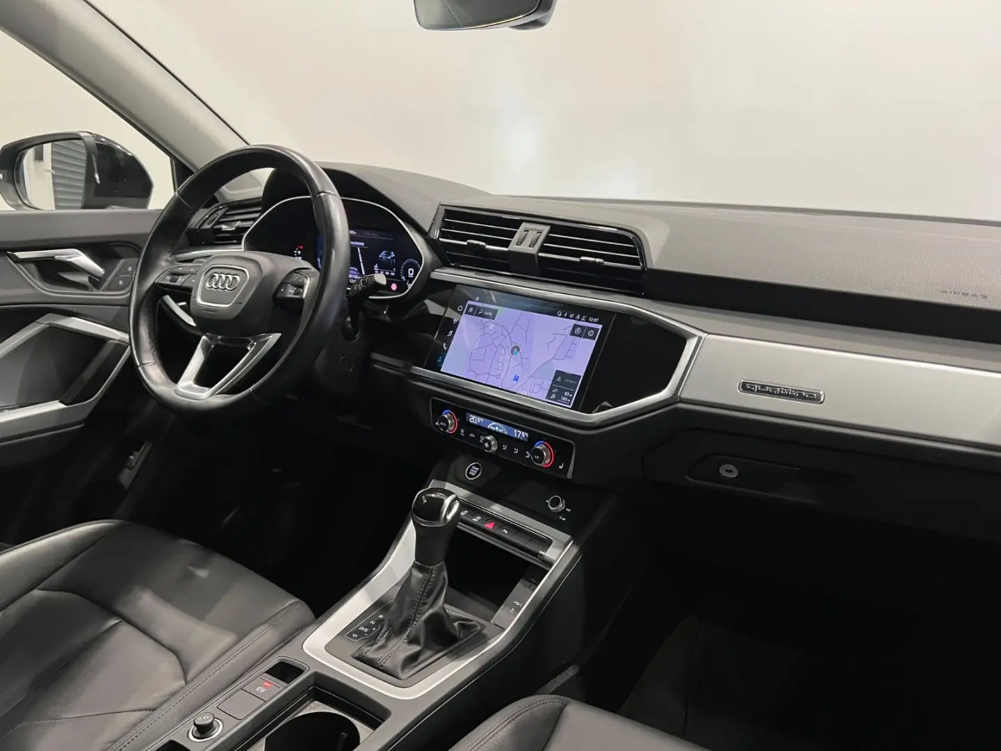 AUDI Q3 Sportback 40 TDI quattro S line LEASING