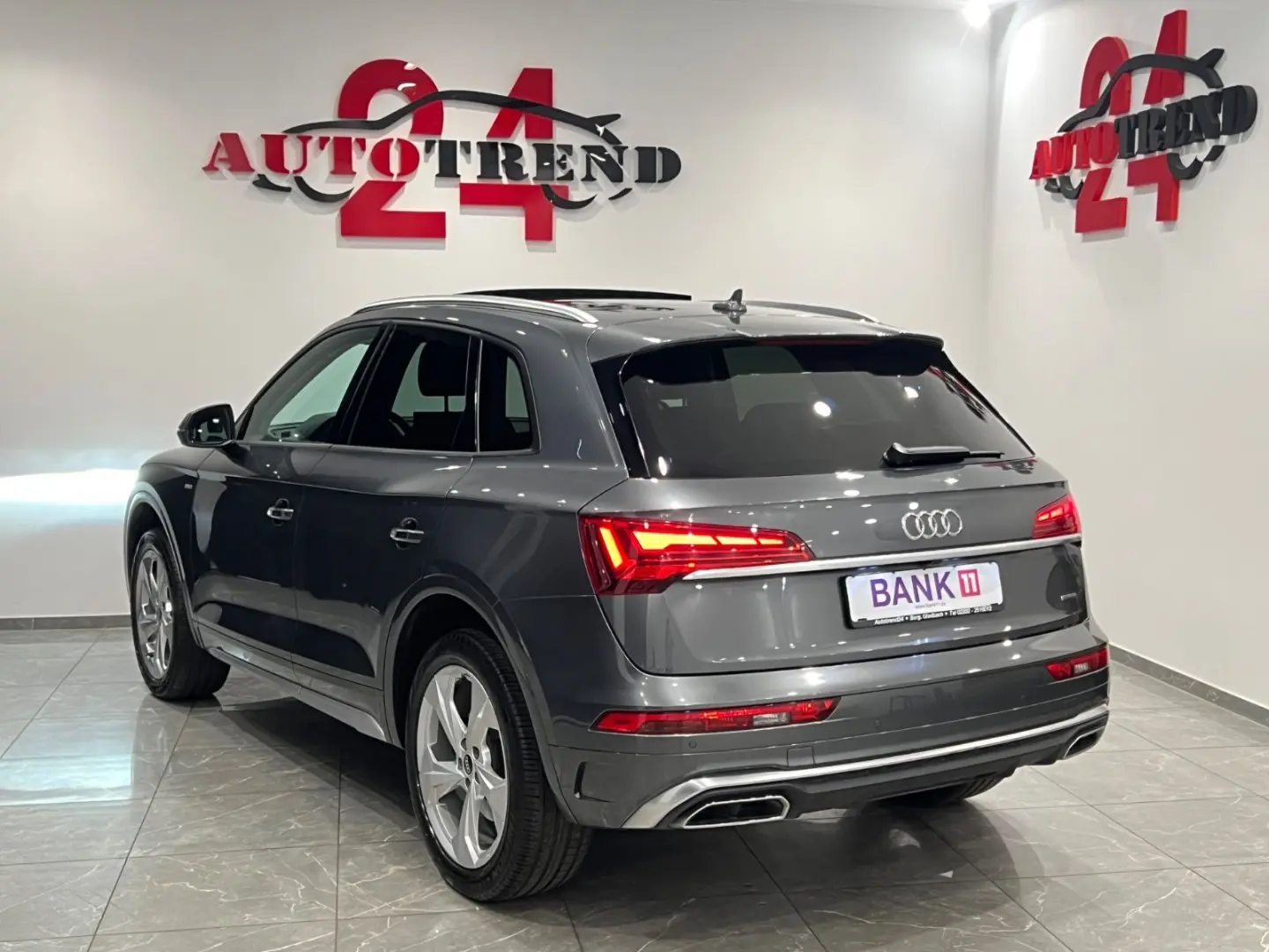 AUDI Q5 40 TDI quattro S line PANO+LEASING