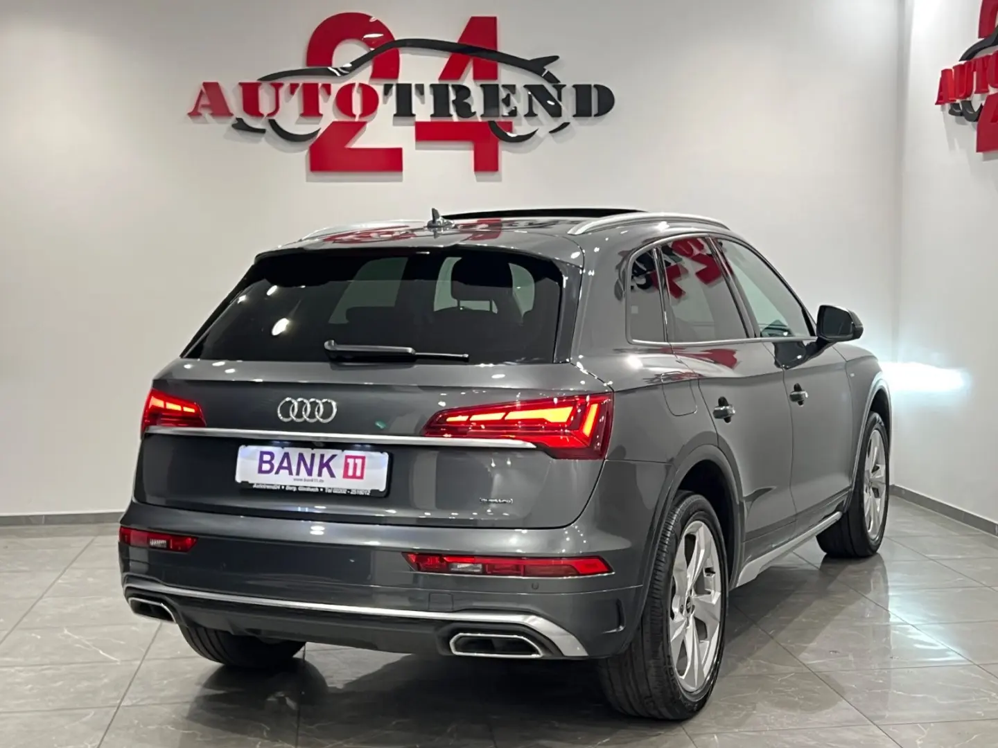 AUDI Q5 40 TDI quattro S line PANO+LEASING