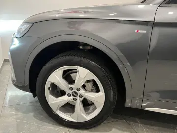 AUDI Q5 40 TDI quattro S line PANO+LEASING