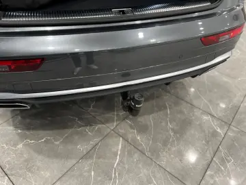 AUDI Q5 40 TDI quattro S line PANO+LEASING