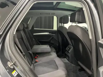 AUDI Q5 40 TDI quattro S line PANO+LEASING