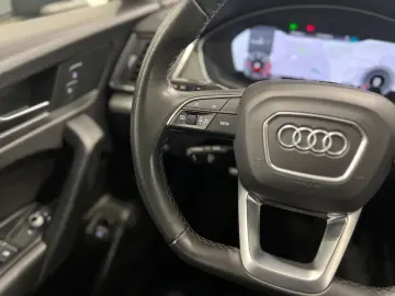 AUDI Q5 40 TDI quattro S line PANO+LEASING