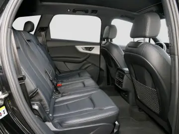 Q7 50 TDI quattro S line PANO MATRIX HuD