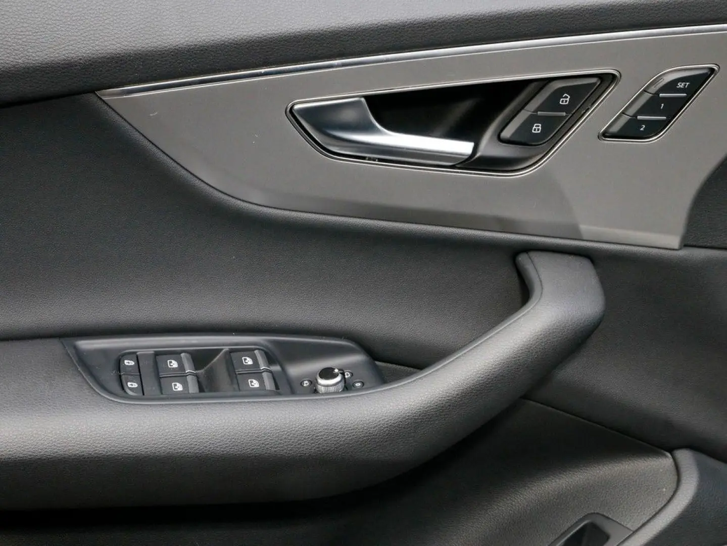 Q7 50 TDI quattro S line PANO MATRIX HuD