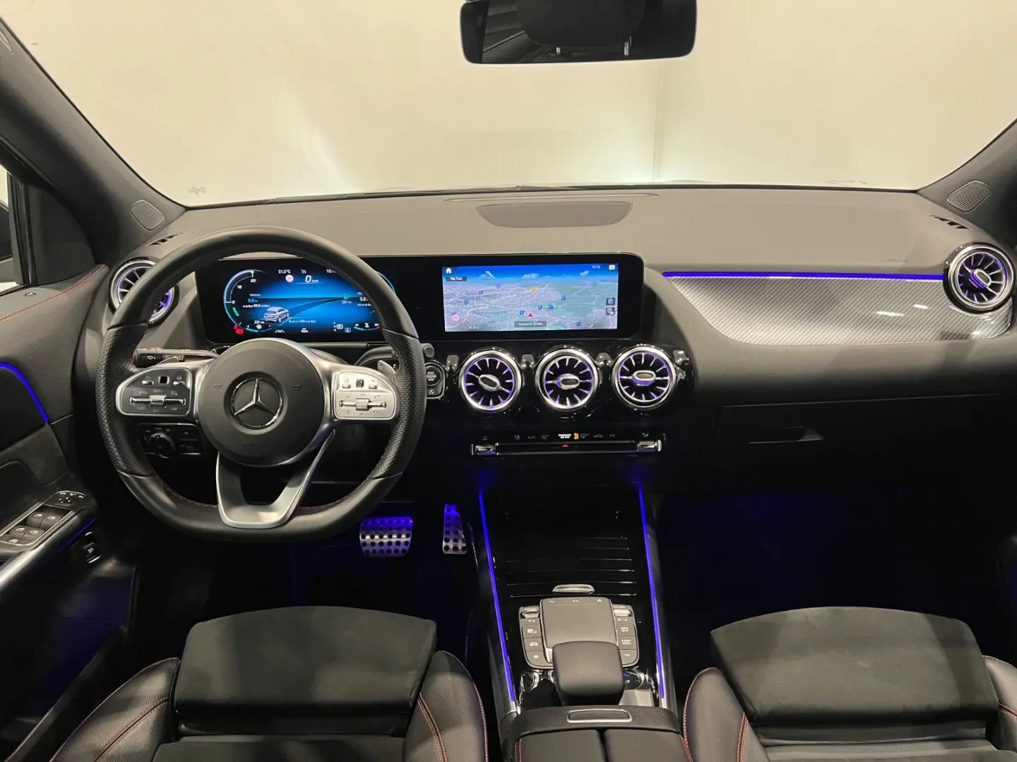 MERCEDES BENZ GLA 220 d AMG-LINE LEASING