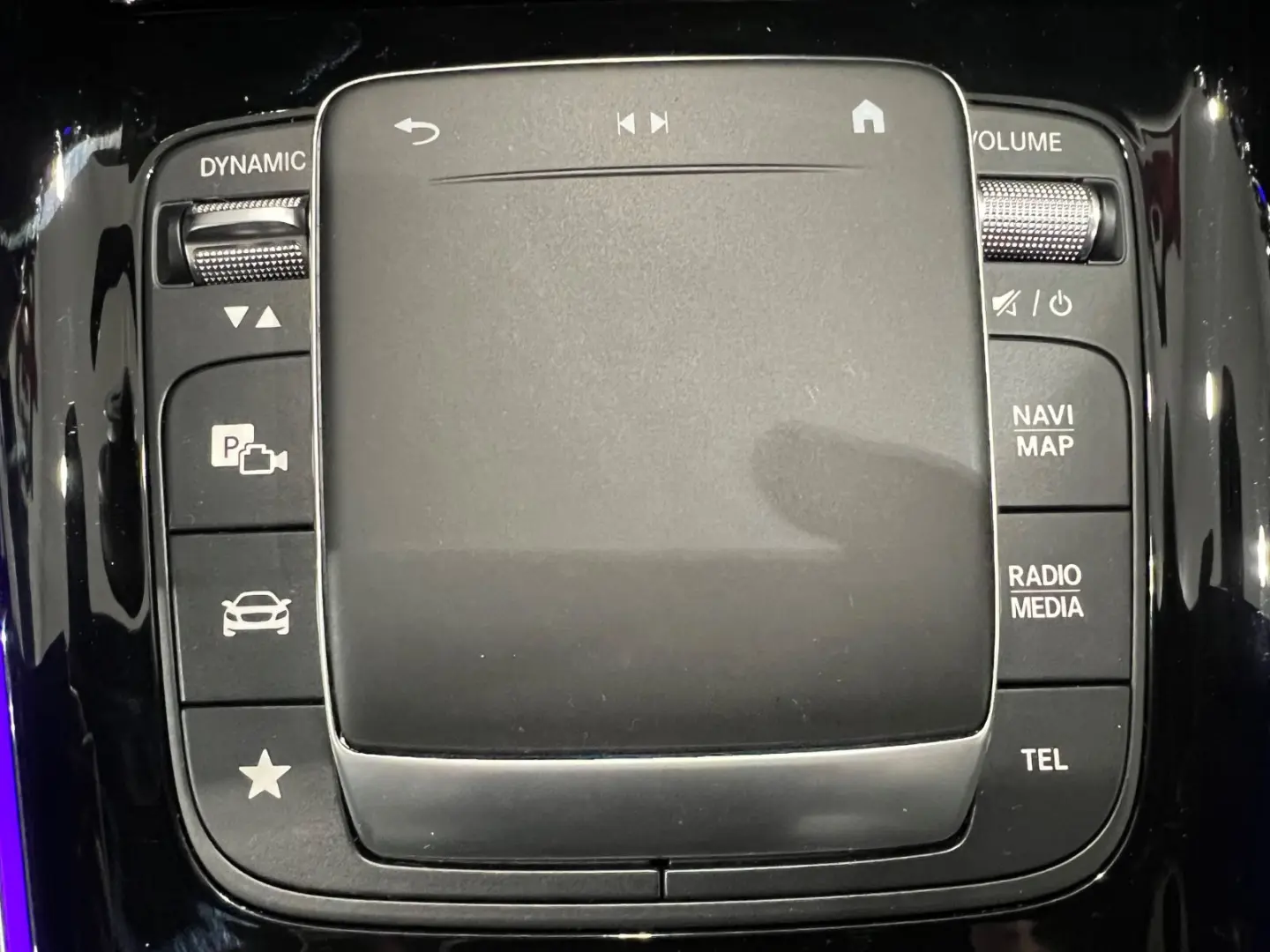 MERCEDES BENZ GLA 220 d AMG-LINE LEASING