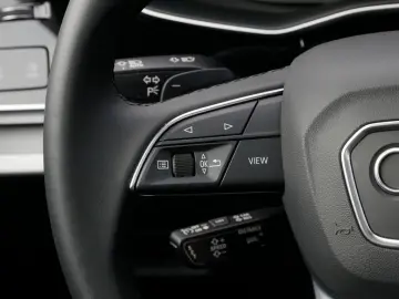 Q7 50 TDI quattro S line  Matrix