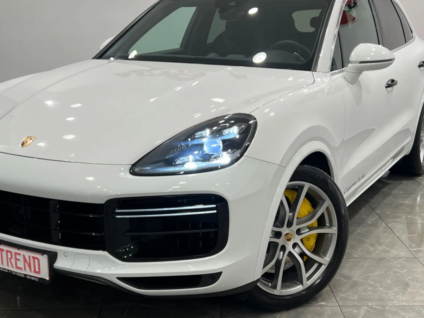 PORSCHE Cayenne Turbo +SPORT CHRONO+PANO+LEASING