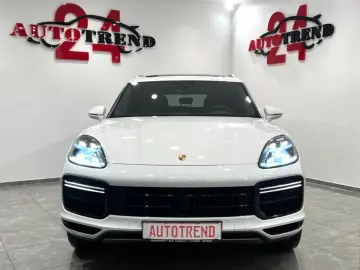 PORSCHE Cayenne Turbo +SPORT CHRONO+PANO+LEASING