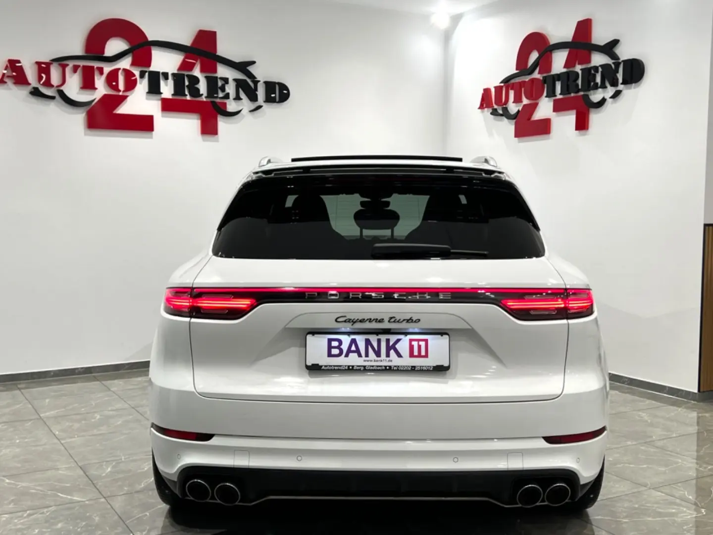 PORSCHE Cayenne Turbo +SPORT CHRONO+PANO+LEASING