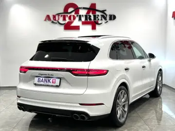 PORSCHE Cayenne Turbo +SPORT CHRONO+PANO+LEASING