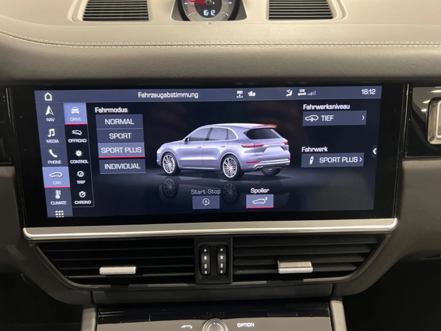 PORSCHE Cayenne Turbo +SPORT CHRONO+PANO+LEASING