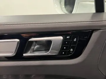 PORSCHE Cayenne Turbo +SPORT CHRONO+PANO+LEASING