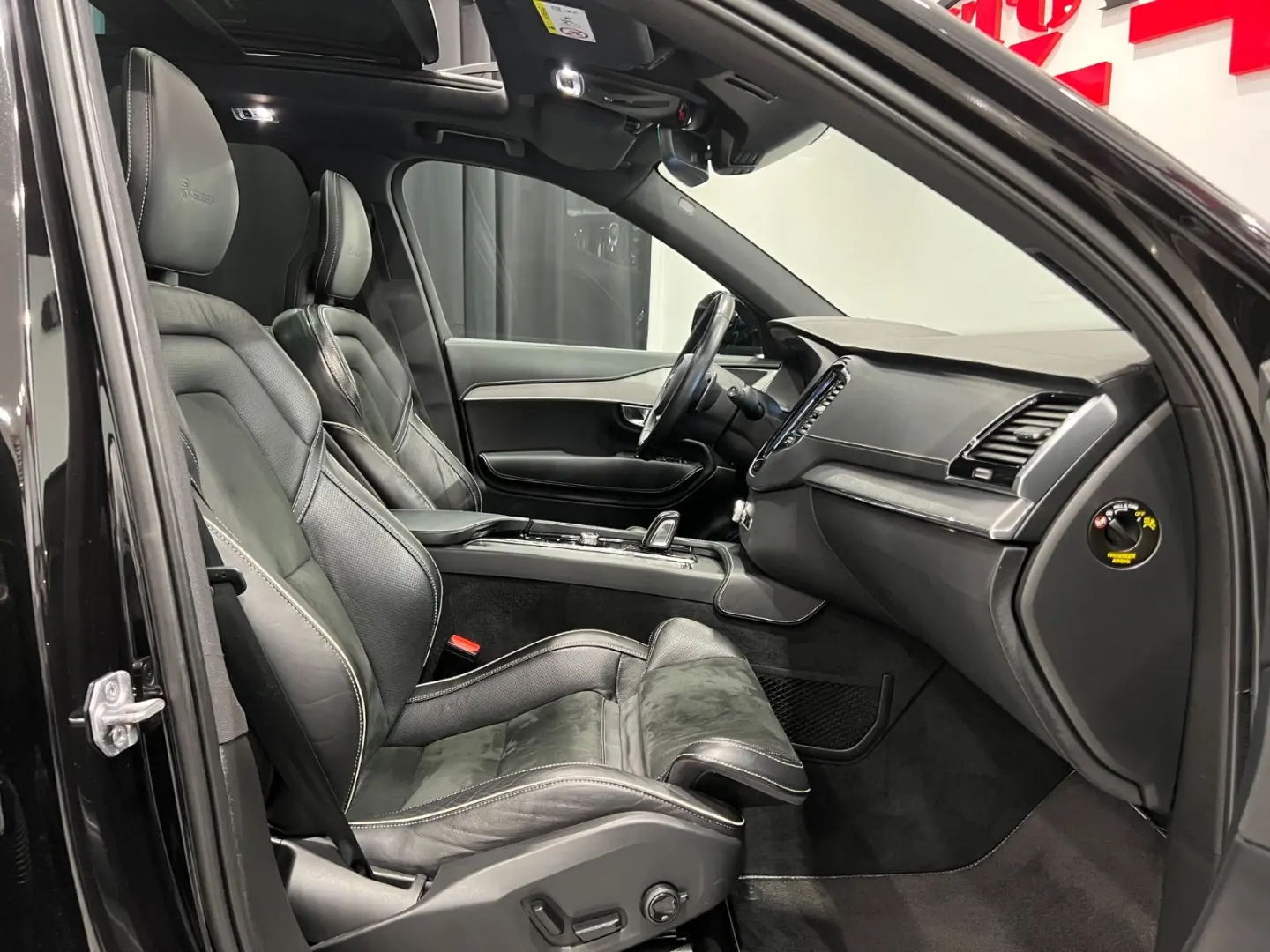VOLVO XC90 R Design AWD PANO+KAMERA+LED+ACC+LEASING