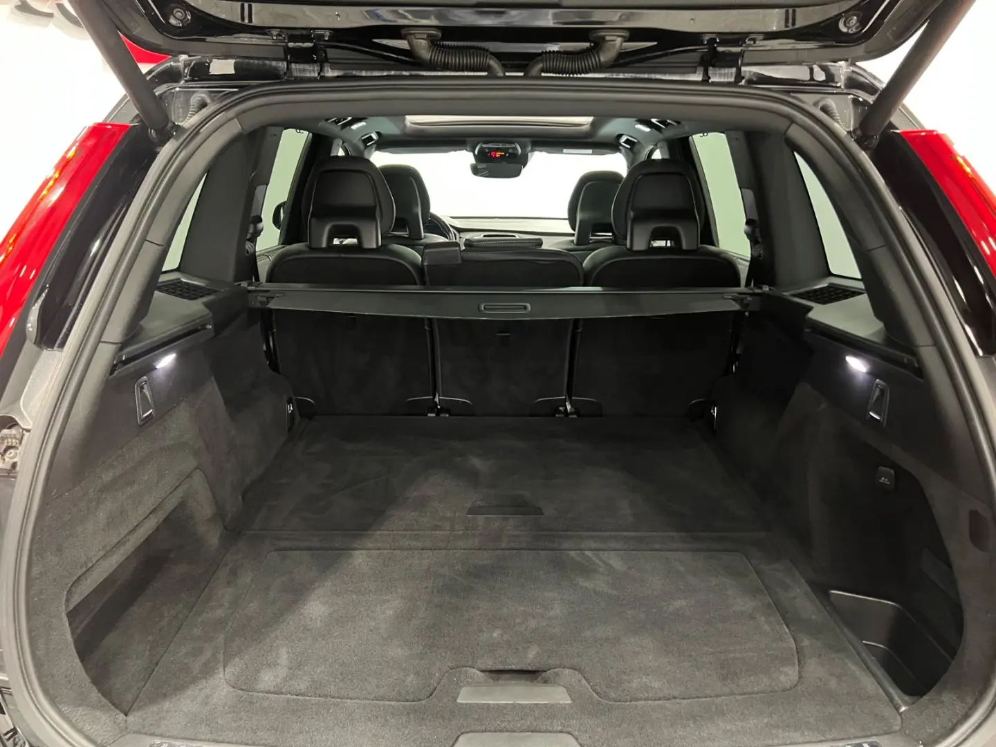 VOLVO XC90 R Design AWD PANO+KAMERA+LED+ACC+LEASING