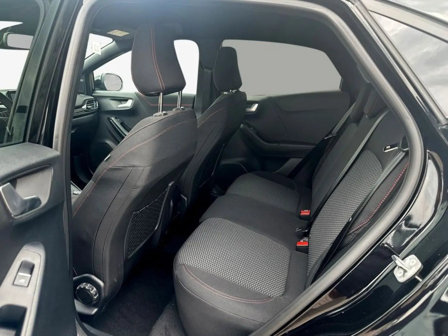 FORD Puma 1.0 EcoBoost Hybrid Aut. ST-LINE LEASING