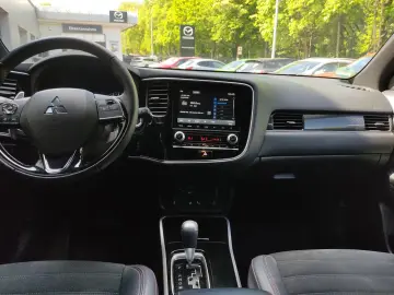 MITSUBISHI Outlander Spirit+ 145PS AWD LEASING