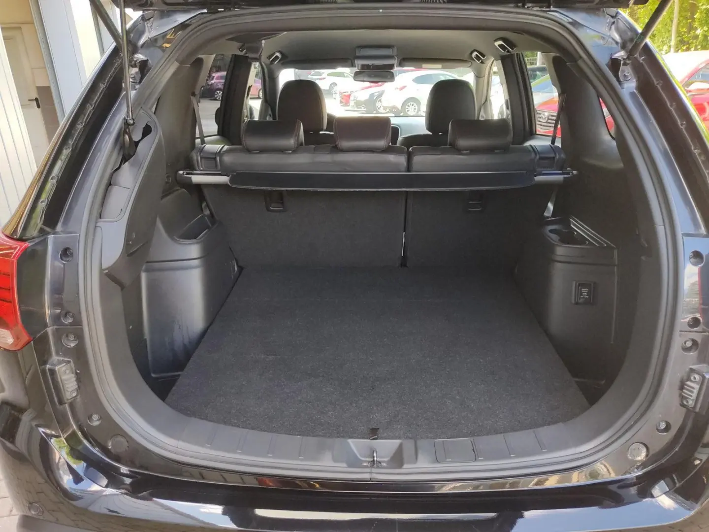 MITSUBISHI Outlander Spirit+ 145PS AWD LEASING