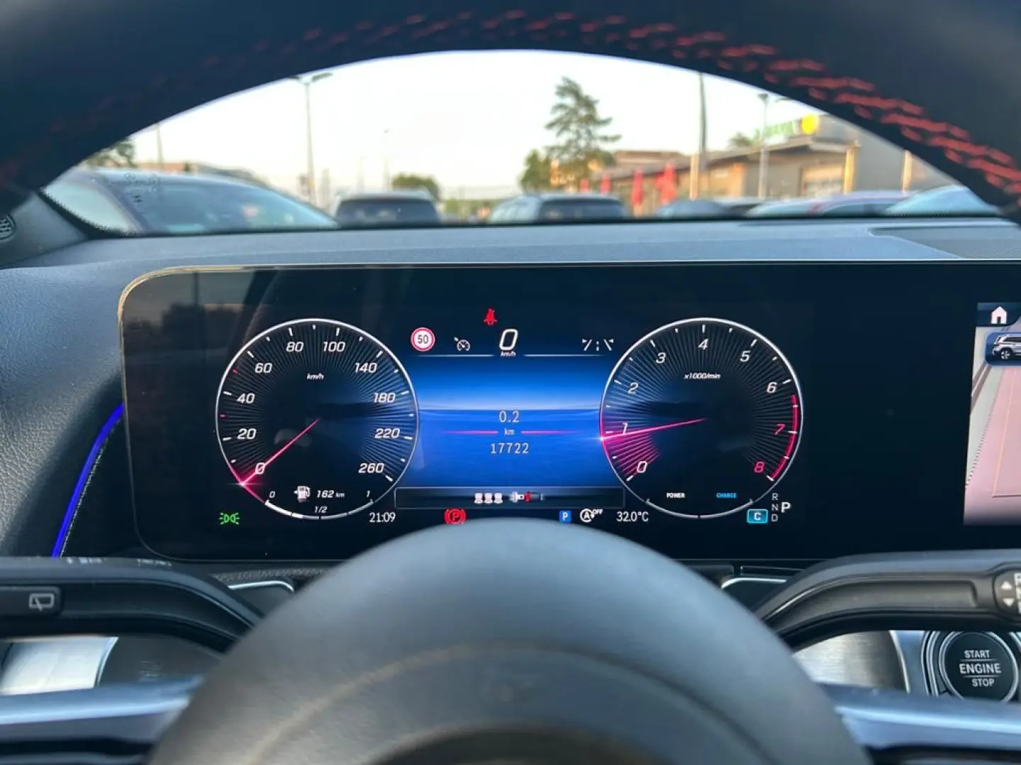 GLB 250 4M +AMG+MBUX+LED+KAM+SOUND+NIGHT+ASSIST+